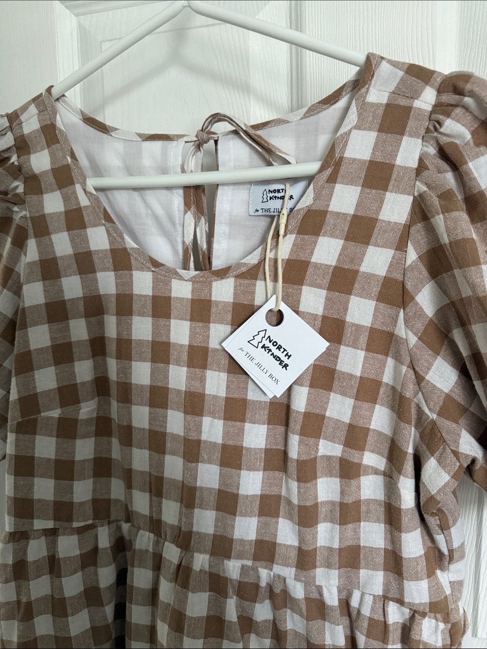 North kinder. Jilly box. Brown and White Gingham Puff-Sleeve Dress